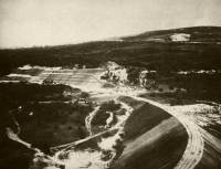83. Le remblai de Szt�na, vu de Sud-Ouest. Photo de Ferenc Veress vers 1868